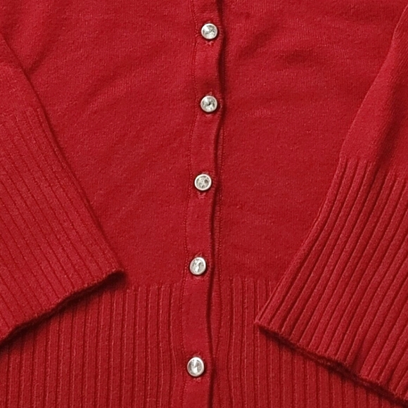 Seductions Rayon Blend Stretchy Red Top Sweater Scoop Neck 3/4 Sleeve Button M-L - Picture 5 of 12